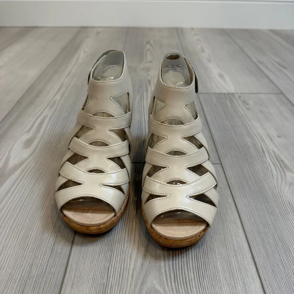 NEW Dansko Cecily Ivory Full Grain Leather Strappy Wedge Sandals Size 36 6-6.5